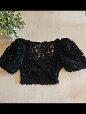 Zara Black Textured Puff-Sleeve Crop Top